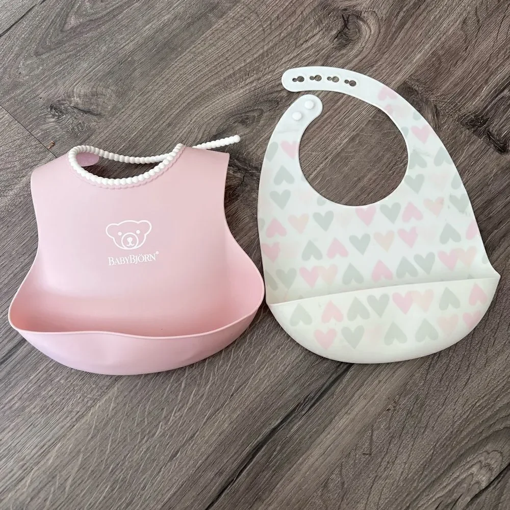 Baby Bjorn and Baby cloud silicone feeding bibs